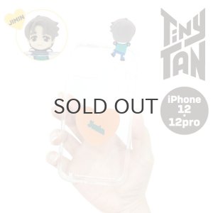 画像1: 【70%OFF】TinyTAN フィギュアクリアiPhoneケース（JIMIN)【iPhone12/12Pro】【KiNiNaRu/きになる】公式グッズ TinyTAN  キャラクターグッズ通販