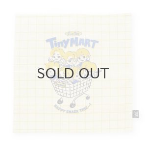 画像1: 【70%OFF】TinyTAN クッションカバー(TinyMART) イエロー 【KiNiNaRu/きになる】公式グッズ TinyTAN ダイナマイト クッションカバー 通販